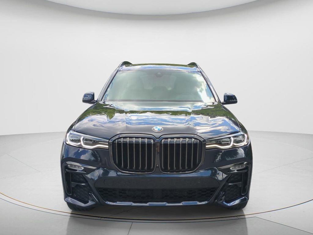 Used 2021 BMW X7 xDrive40i w/ M Sport Package AWD/4WD image 2