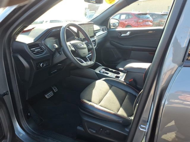 Certified 2023 Ford Escape ST-Line w/ Tech Pack #1 image 16