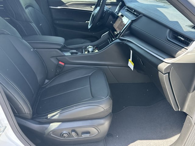 New 2026 Jeep Grand Cherokee Limited AWD/4WD image 15