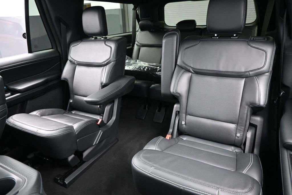 New 2027 Ford Expedition Max Platinum w/ Stealth Performance Package AWD/4WD image 16