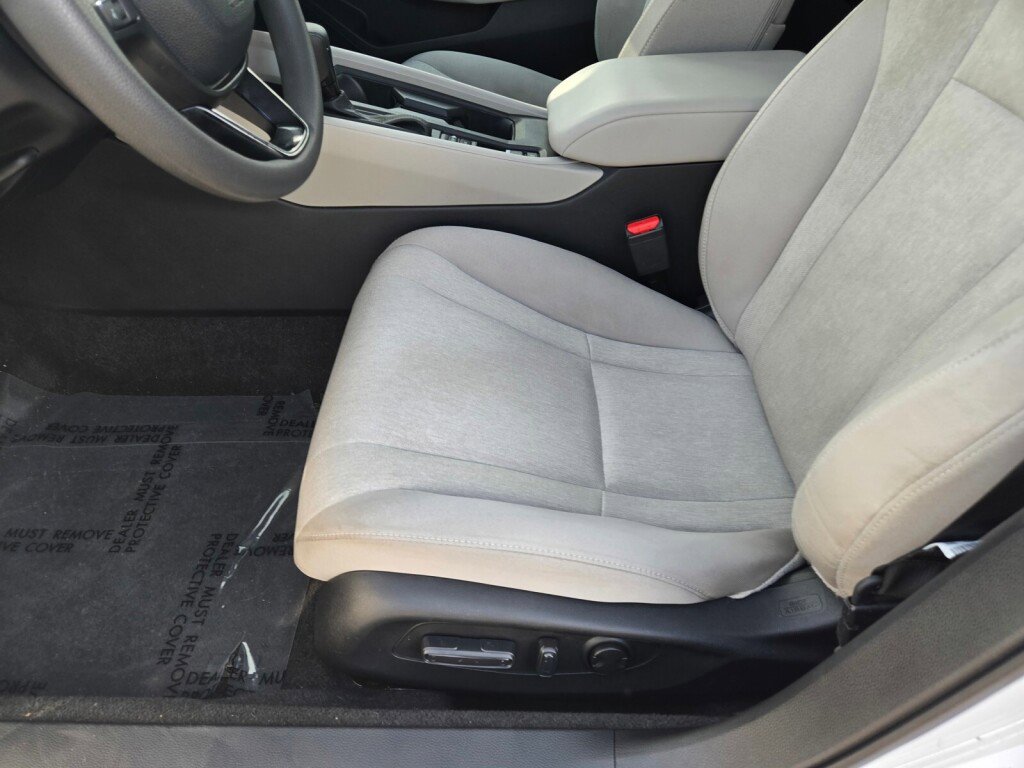 Certified 2023 Honda Accord EX image 21