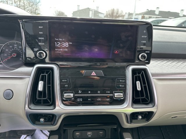 Certified 2022 Kia Sorento S image 9