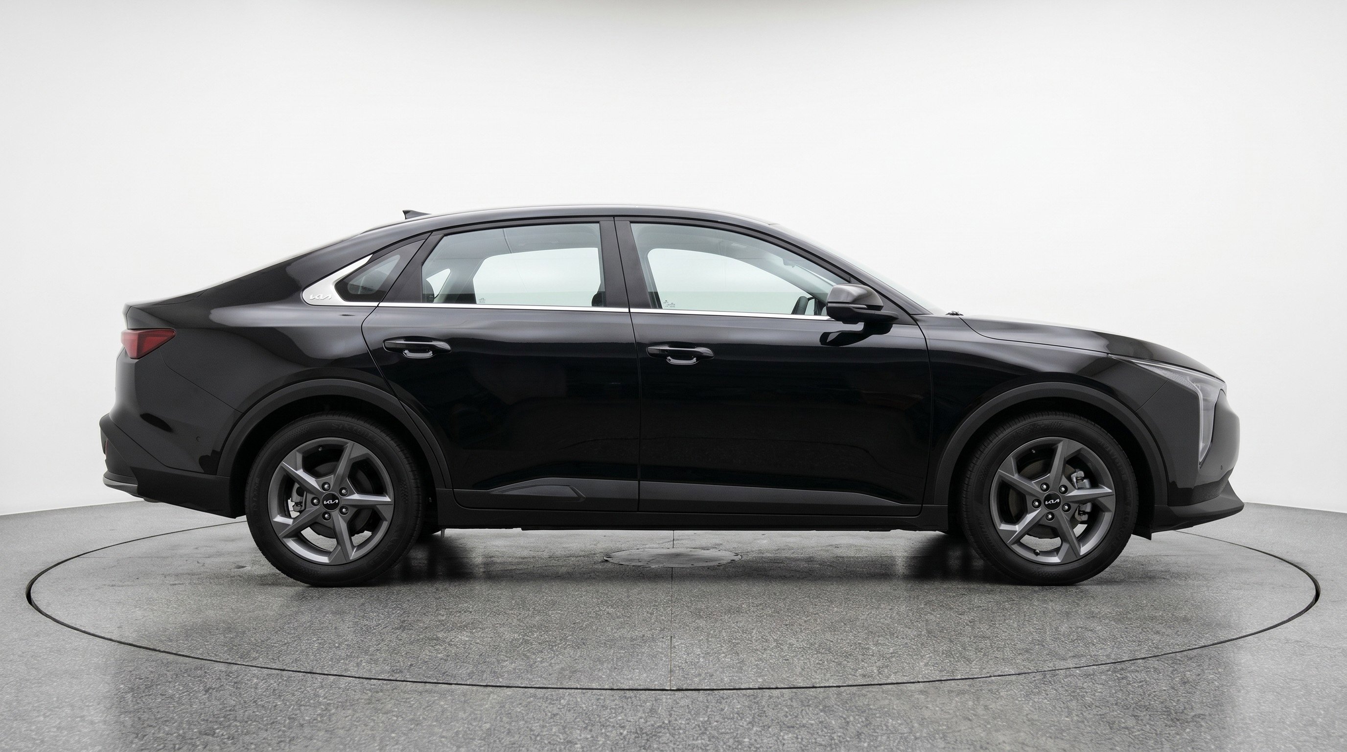 Used 2025 Kia K4 FWD image 11