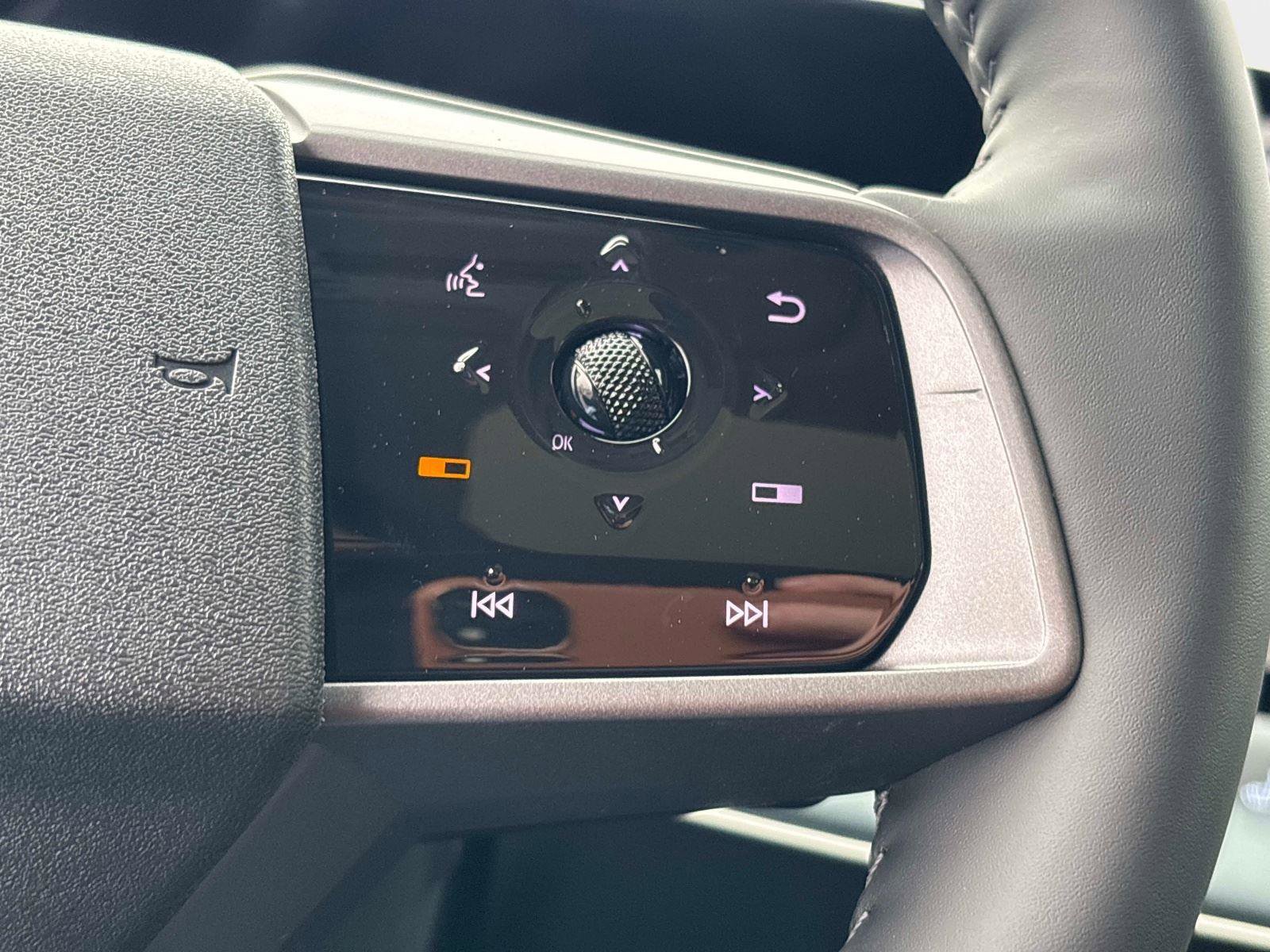 New 2026 Nissan Leaf Platinum+ image 21