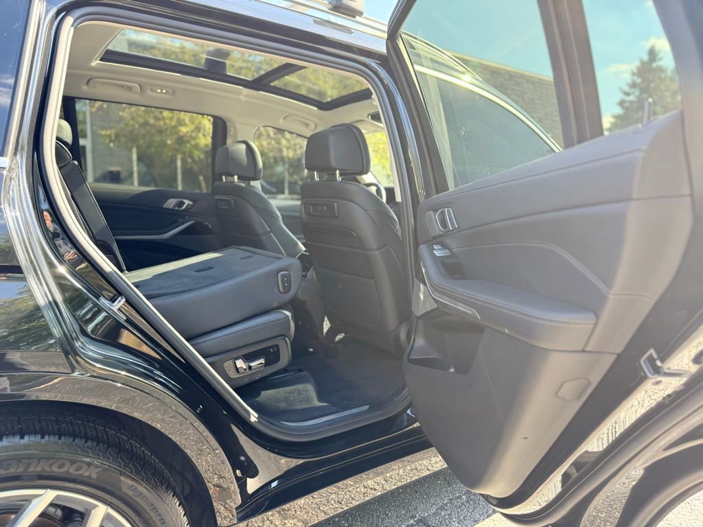 Used 2021 BMW X7 xDrive40i image 33