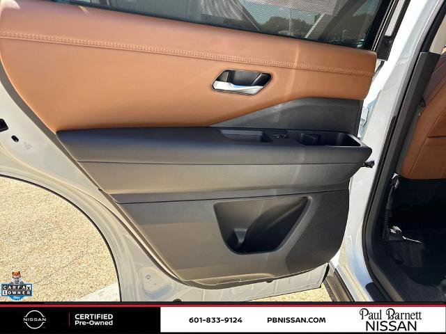 Certified 2025 Nissan Pathfinder Platinum FWD image 24