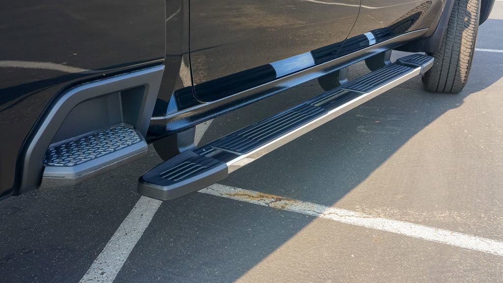 New 2025 GMC Sierra 2500 SLT w/ SLT Premium Package image 14