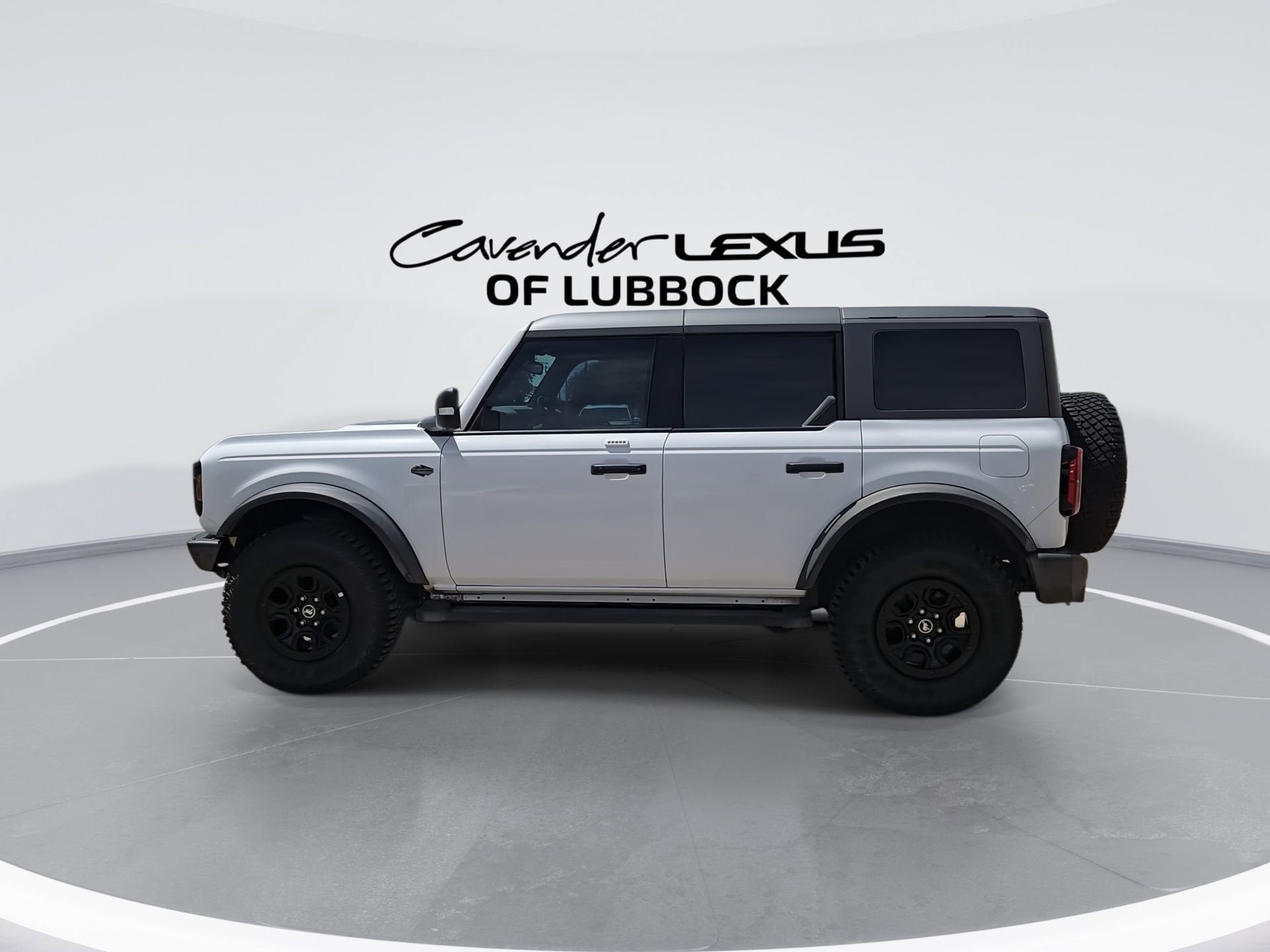 Used 2023 Ford Bronco Wildtrak AWD/4WD image 5