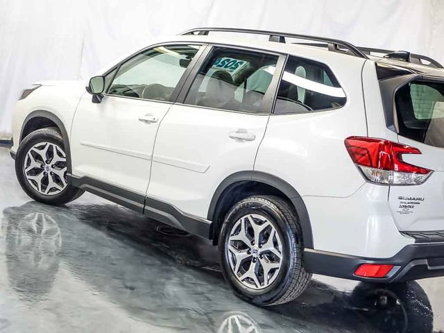 Used 2024 Subaru Forester Premium AWD/4WD image 11