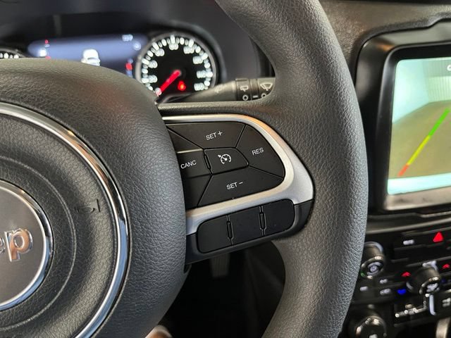 Used 2023 Jeep Renegade Latitude AWD/4WD image 27
