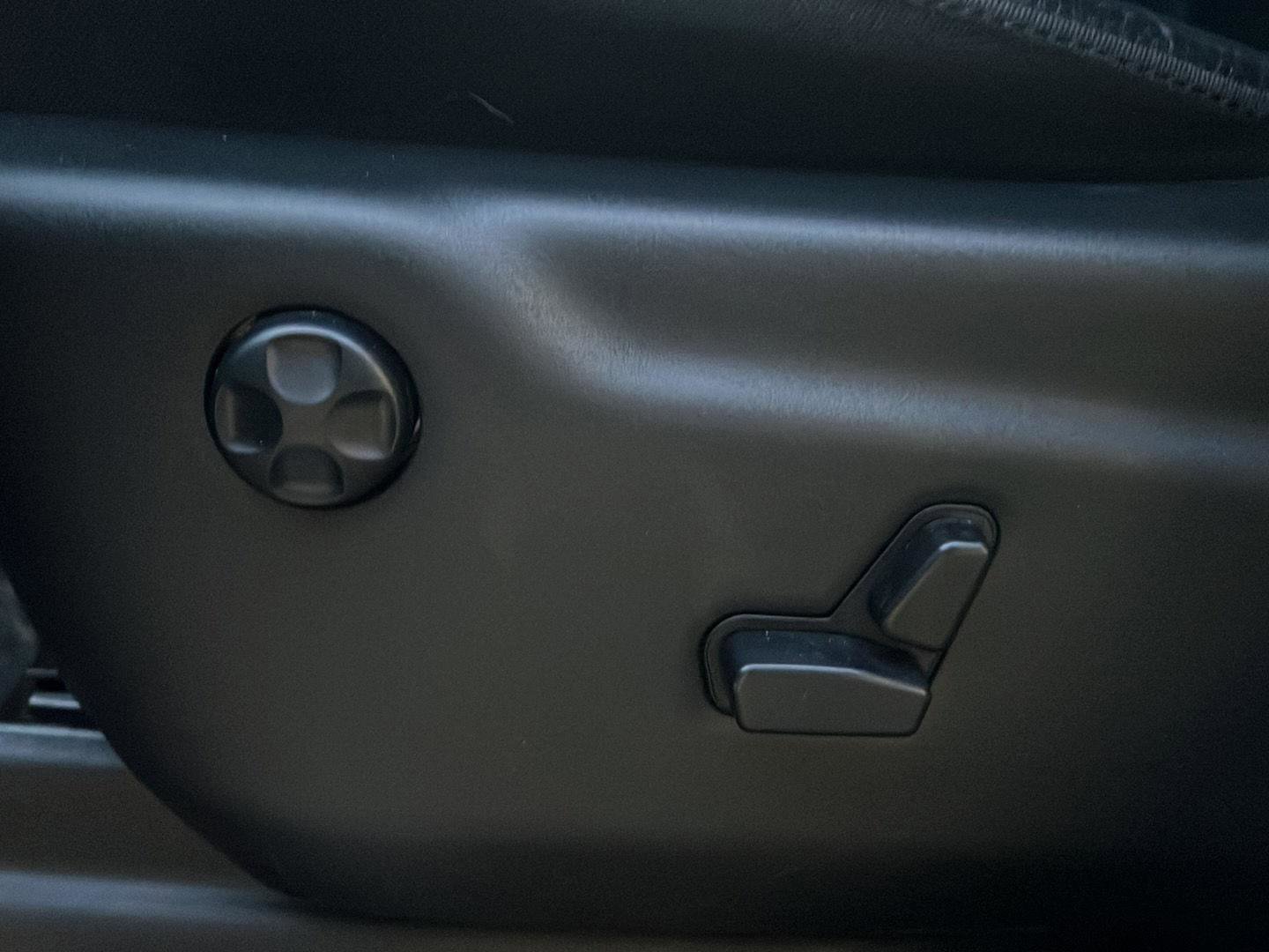 Used 2020 Jeep Grand Cherokee Limited w/ Trailer Tow Group IV image 7