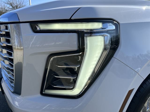 Used 2025 GMC Yukon XL Denali image 9