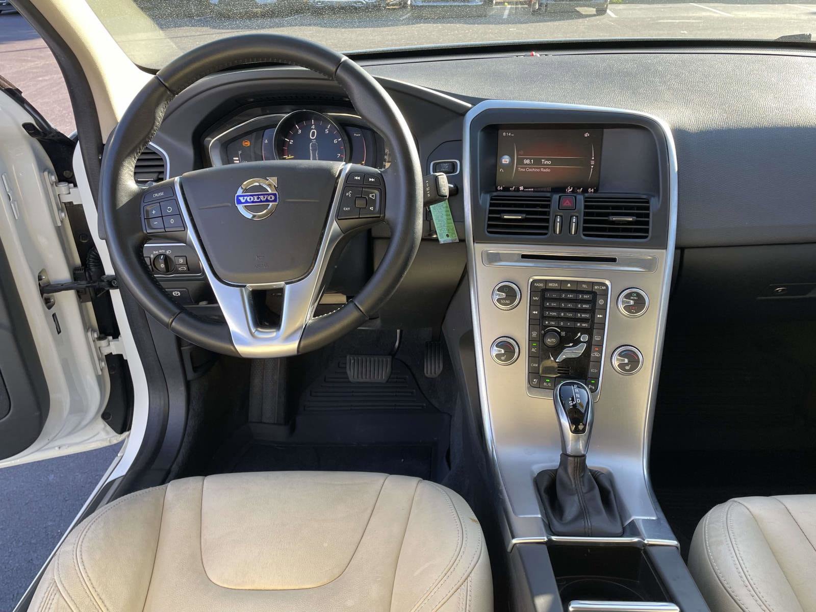 Used 2017 Volvo XC60 T5 Dynamic w/ Preferred Option Package FWD image 13