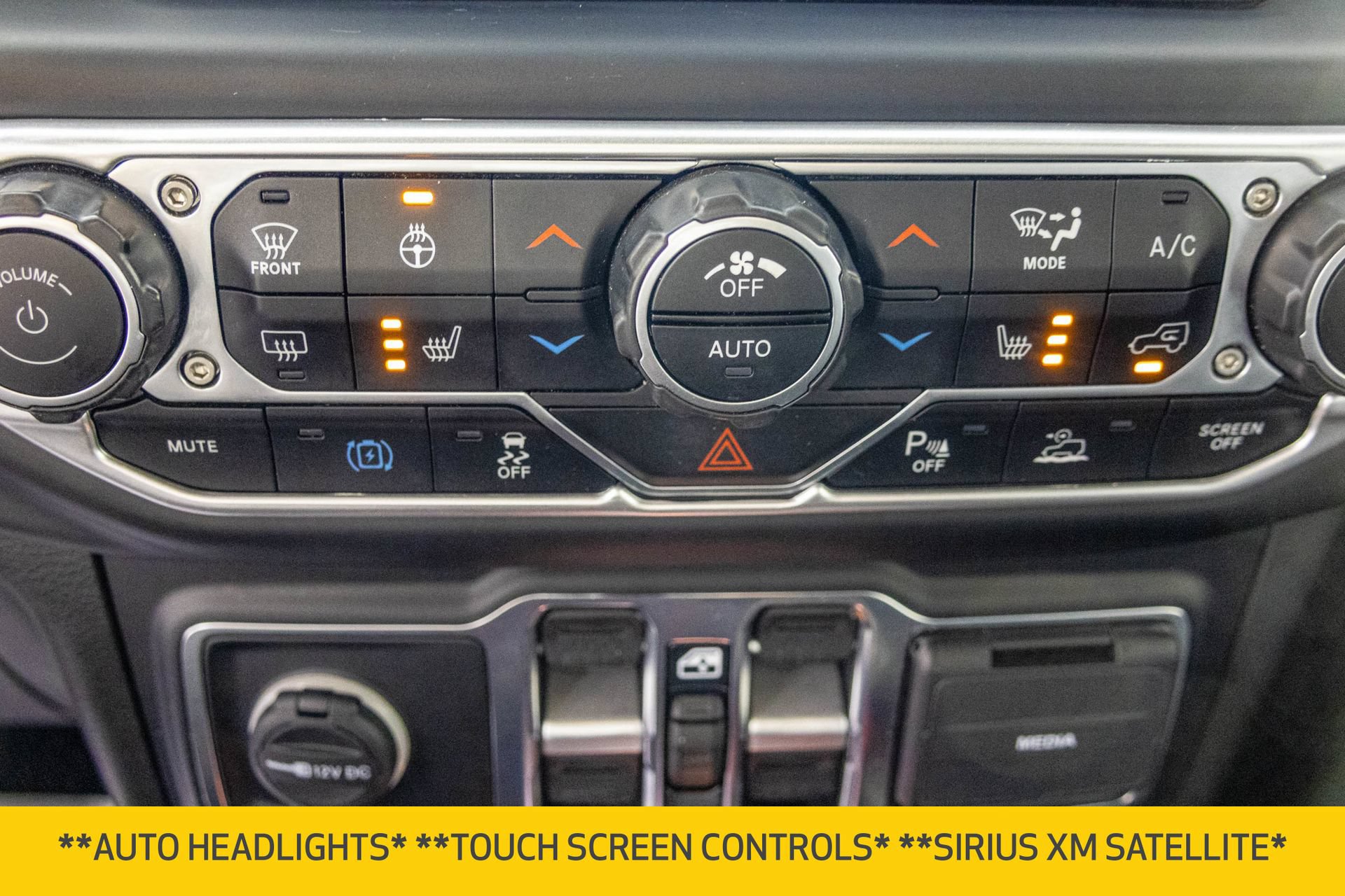 Used 2021 Jeep Wrangler Unlimited Sahara AWD/4WD image 11