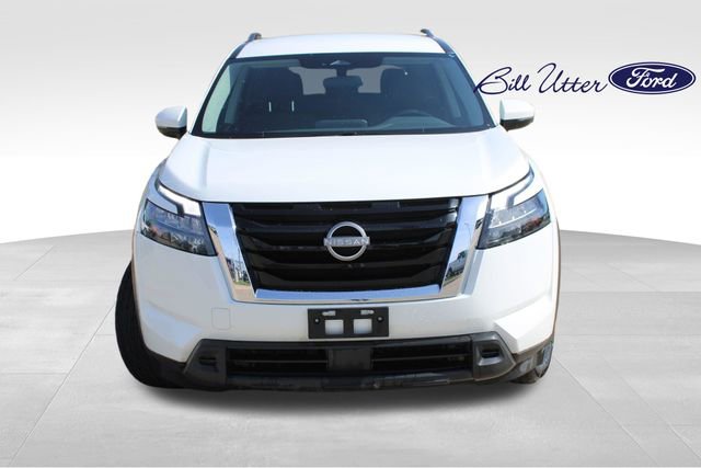 Used 2025 Nissan Pathfinder SV video 2