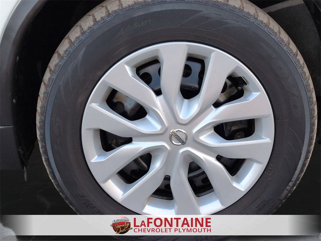 Used 2017 Nissan Rogue S image 30