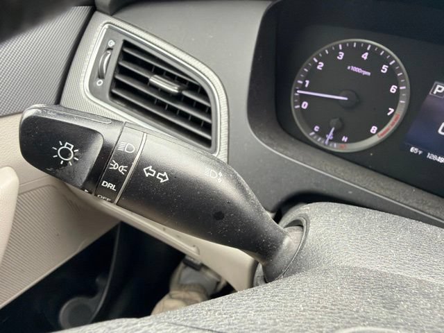 Used 2017 Hyundai Sonata SE FWD image 34