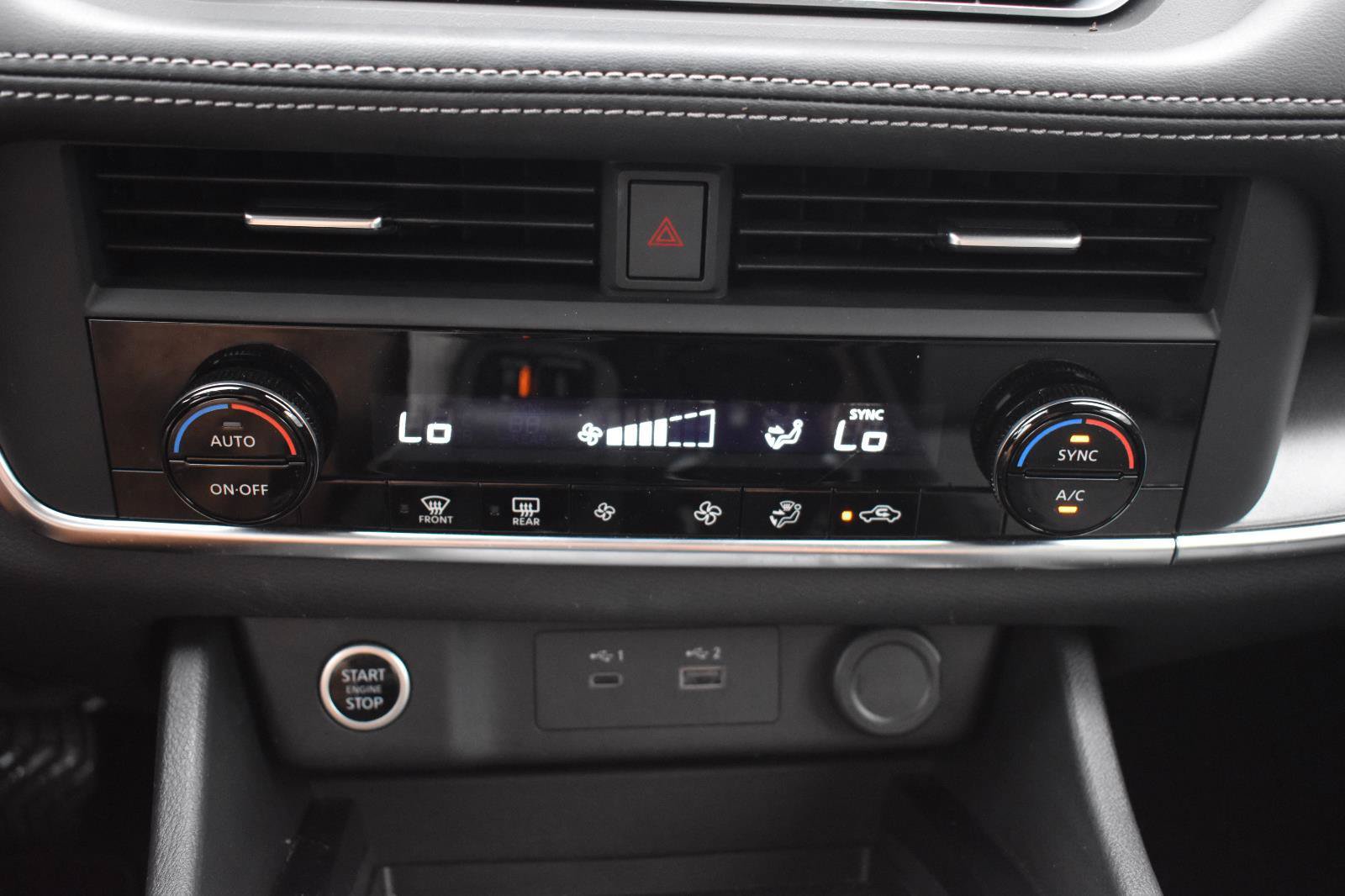 Used 2023 Nissan Rogue SV FWD image 37