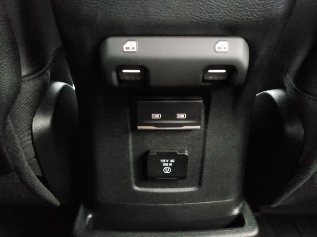 Used 2022 Jeep Wrangler Unlimited Rubicon w/ Trailer Tow Package image 12