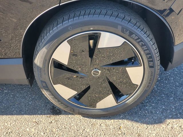 New 2025 Volvo EX30 Plus w/ Protection Package Premier AWD/4WD image 7