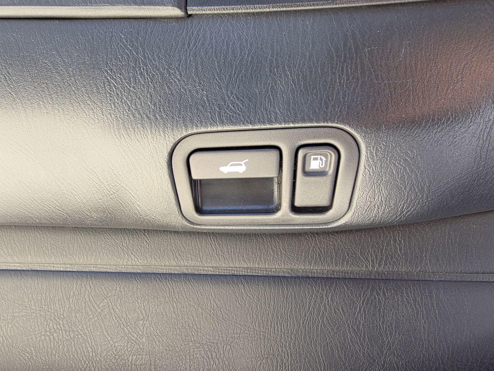 Used 2001 INFINITI QX4 2WD image 27