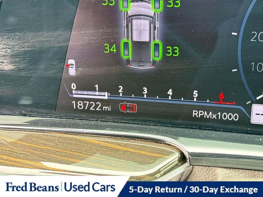 Used 2023 Cadillac Escalade Premium Luxury w/ LPO, Radiant Package AWD/4WD image 14