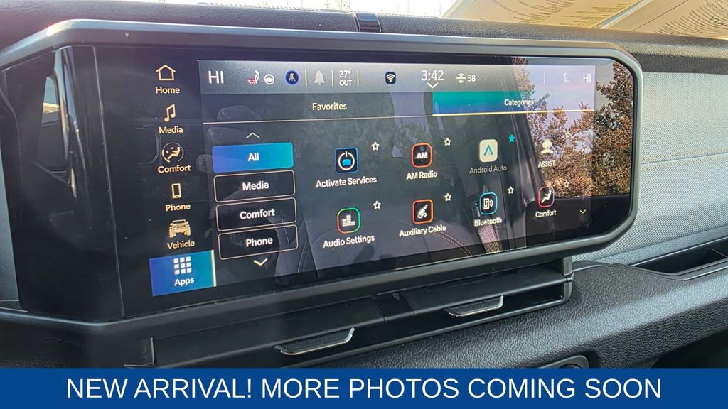 Used 2025 Jeep Wrangler Willys image 18