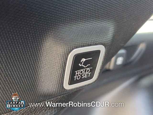 Used 2025 Jeep Grand Cherokee Laredo X w/ Luxury Tech Group I image 14