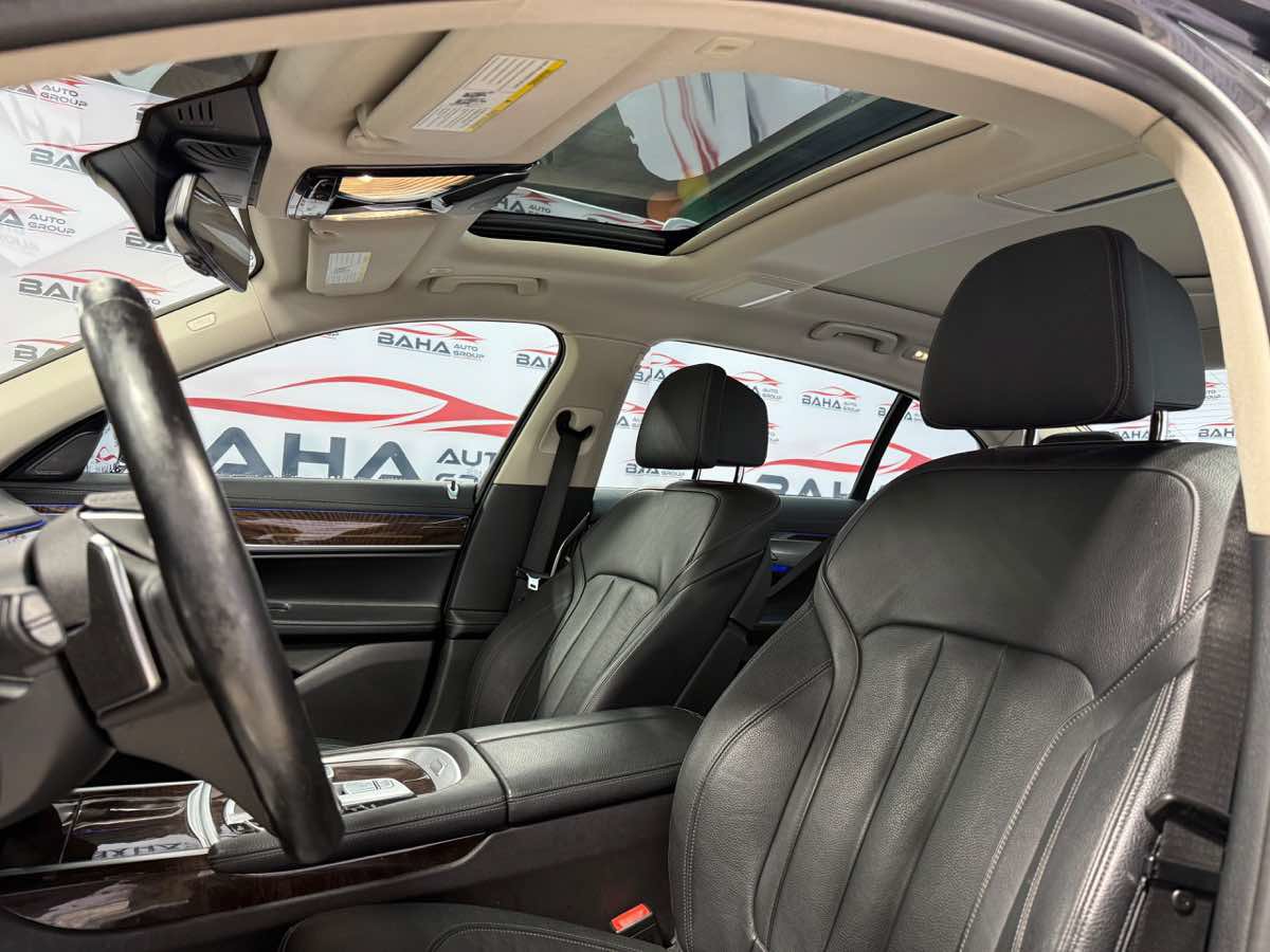 Used 2020 BMW 740i xDrive w/ Cold Weather Package AWD/4WD image 29
