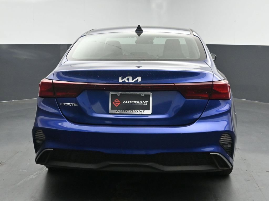 Used 2022 Kia Forte LXS image 8