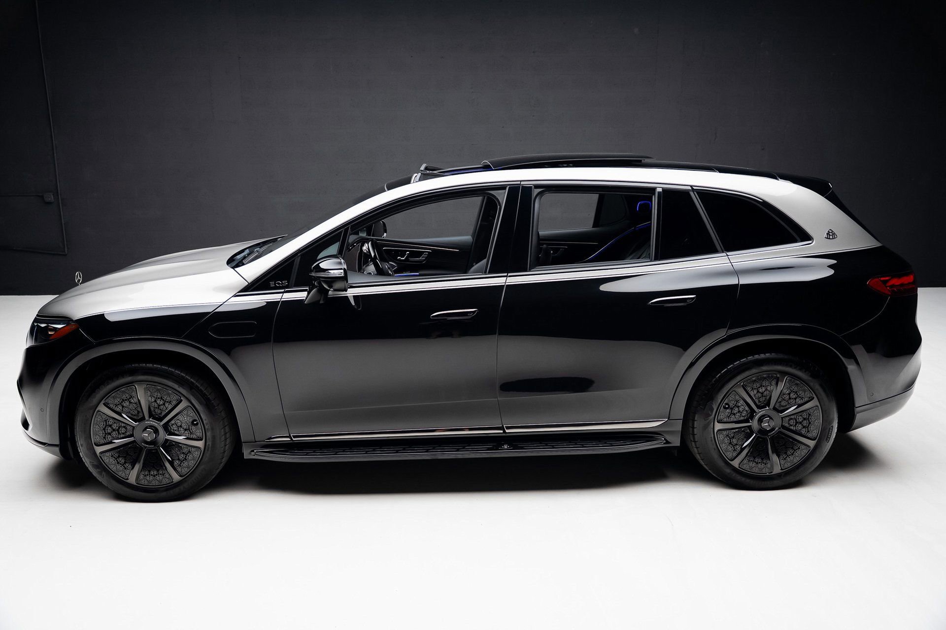 Used 2024 Mercedes-Benz Maybach EQS 680 4MATIC image 15