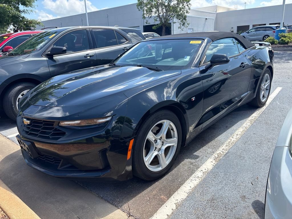 Used 2019 Chevrolet Camaro LT RWD image 1
