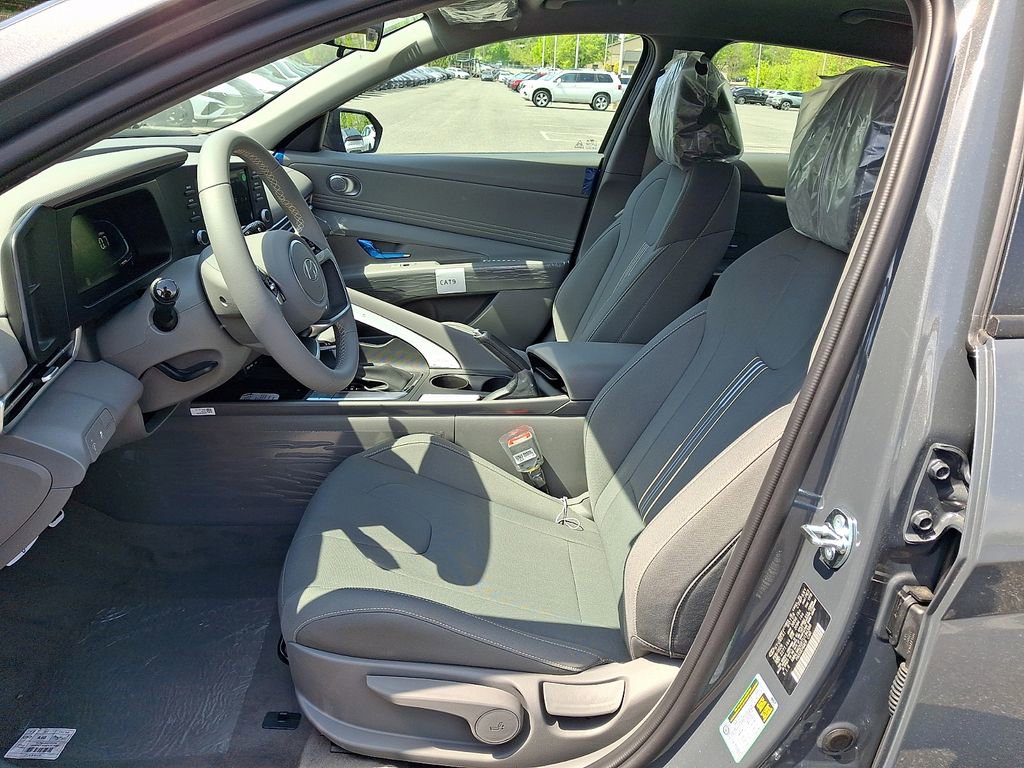 New 2026 Hyundai Elantra Sport FWD image 10