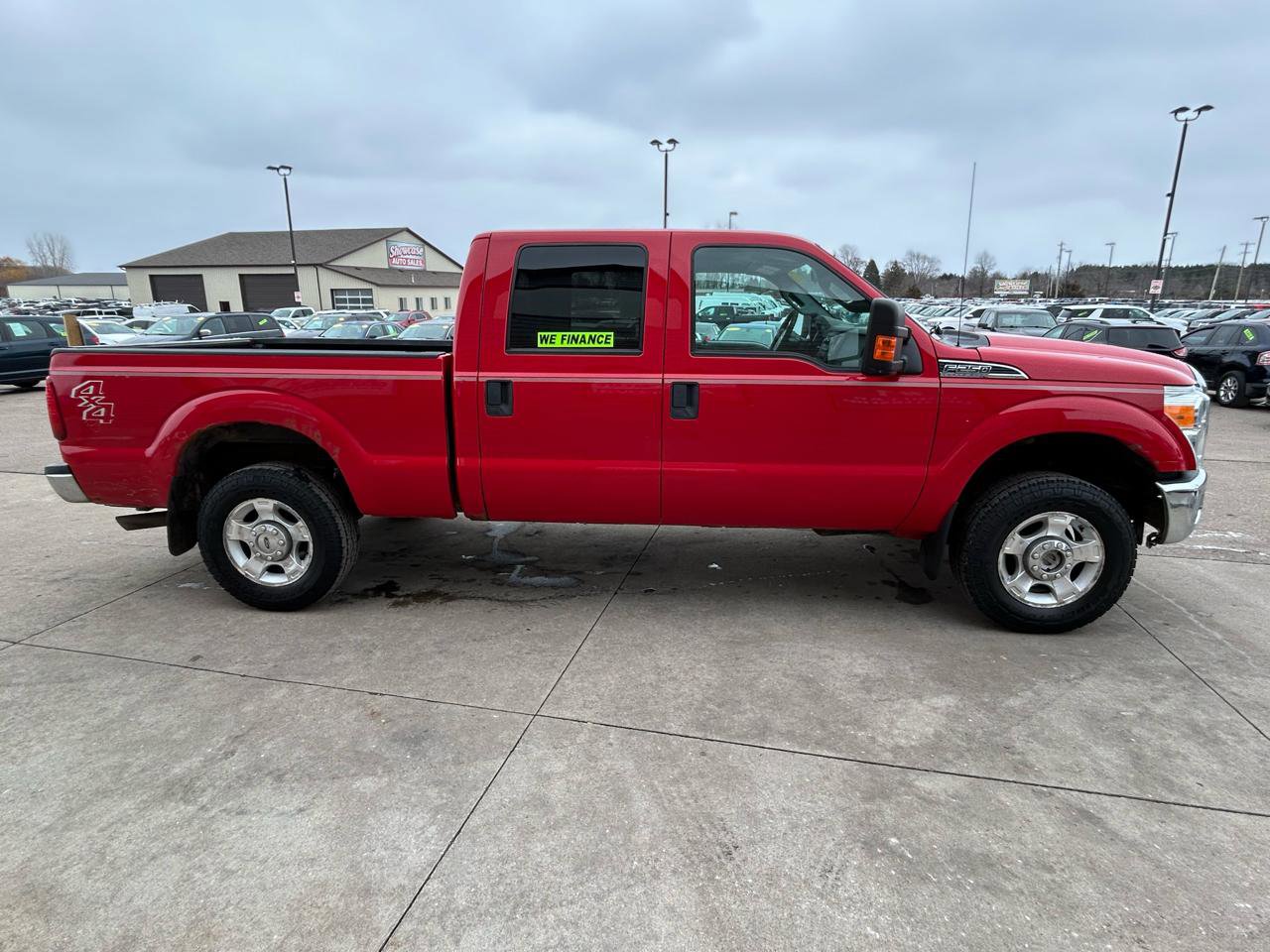 Used 2015 Ford F250 XLT w/ XLT Interior Package AWD/4WD image 4