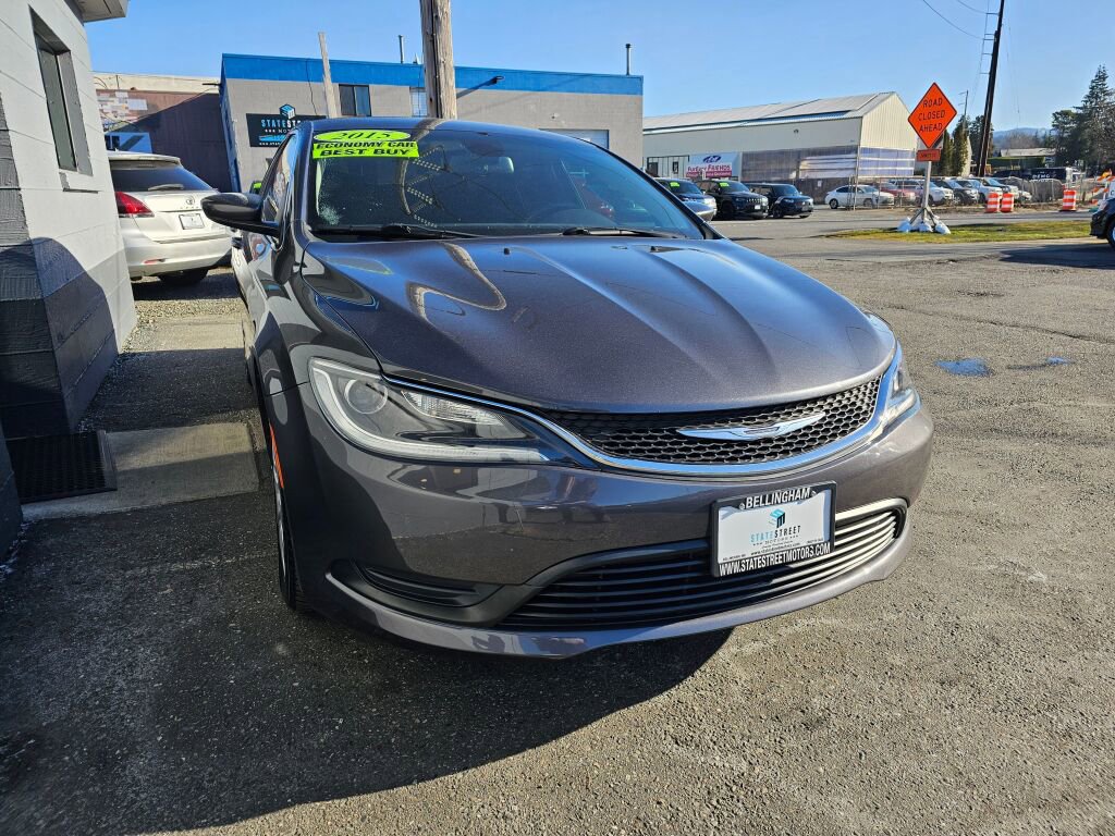 Used 2015 Chrysler 200 LX FWD image 3