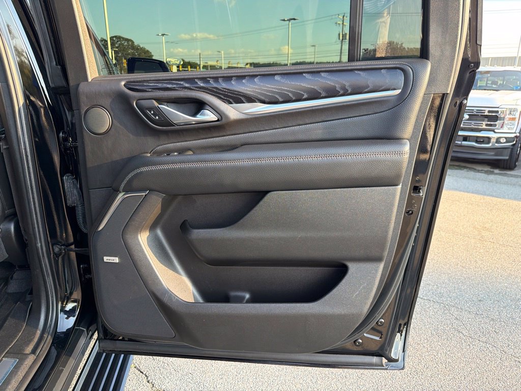 Used 2022 GMC Yukon XL Denali w/ Max Trailering Package AWD/4WD image 22