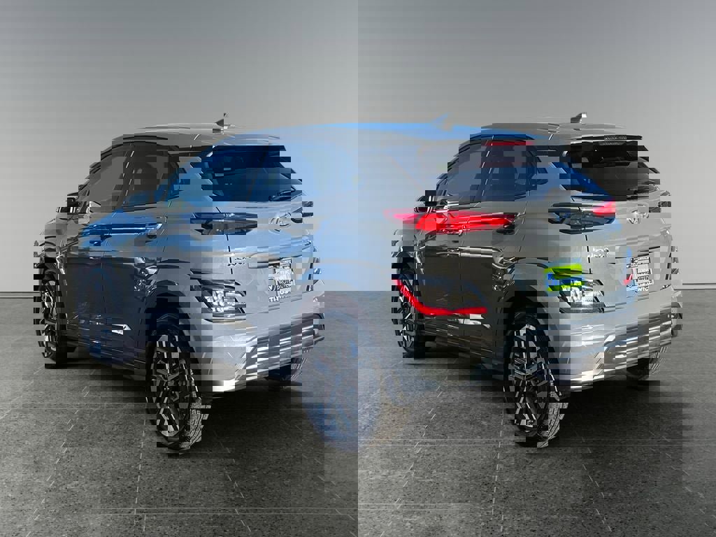 Used 2023 Hyundai Kona Limited image 5