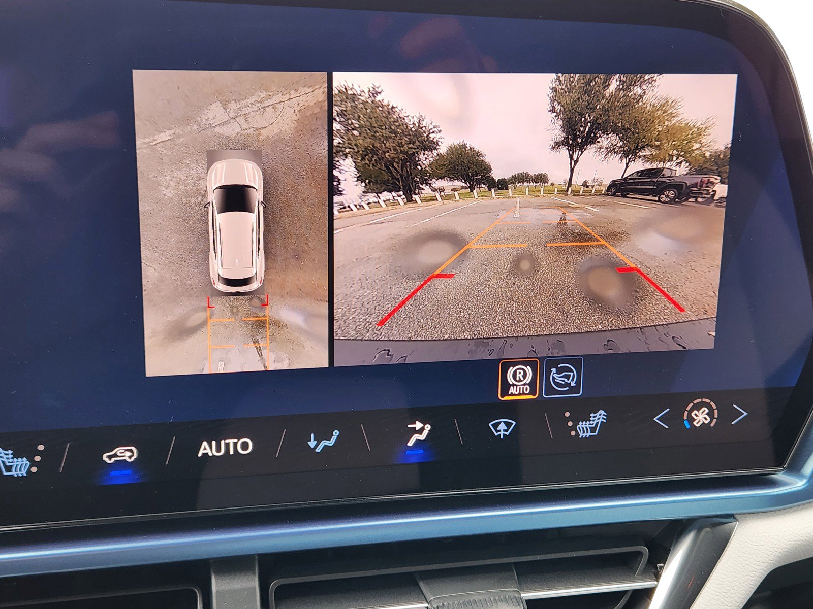 New 2026 Chevrolet Equinox EV LT image 14