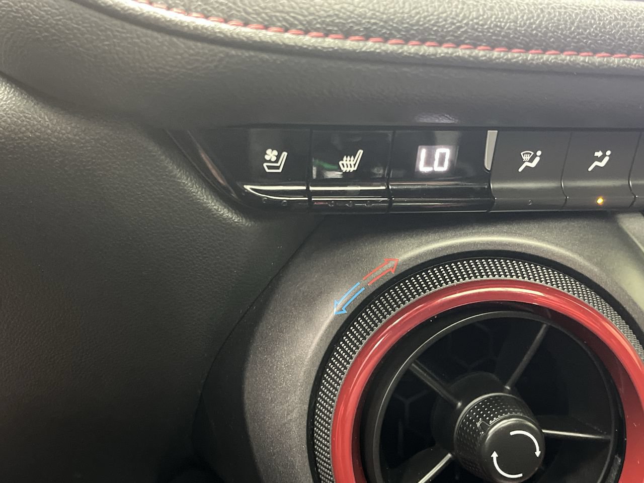 Used 2019 Chevrolet Blazer RS AWD/4WD image 24