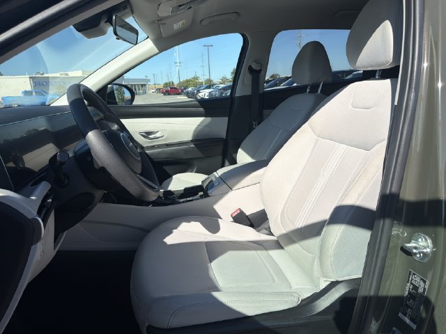 Used 2025 Hyundai Tucson SEL FWD image 9