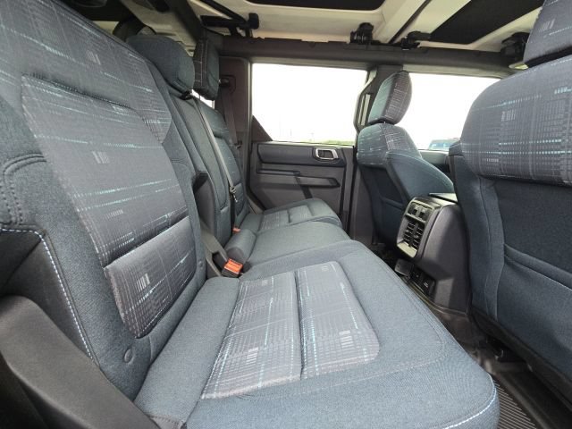 Used 2025 Ford Bronco Heritage Edition AWD/4WD image 16