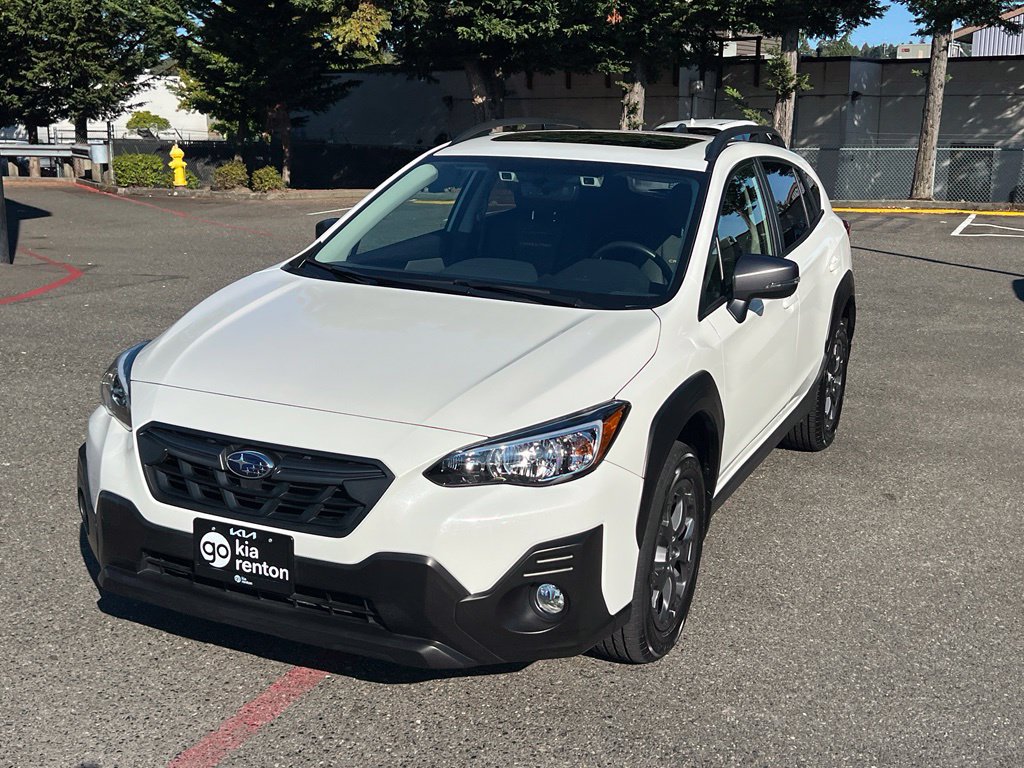 Used 2021 Subaru Crosstrek 2.5i Sport w/ Moonroof Package AWD/4WD image 3