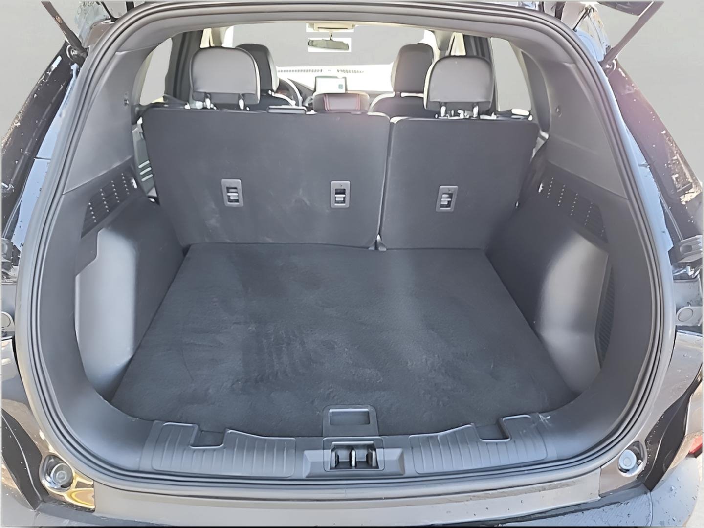 Certified 2025 Ford Escape ST-Line image 12