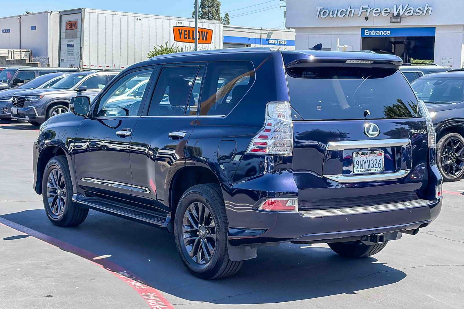 Certified 2021 Lexus GX 460 Premium w/ Premium Package AWD/4WD image 2