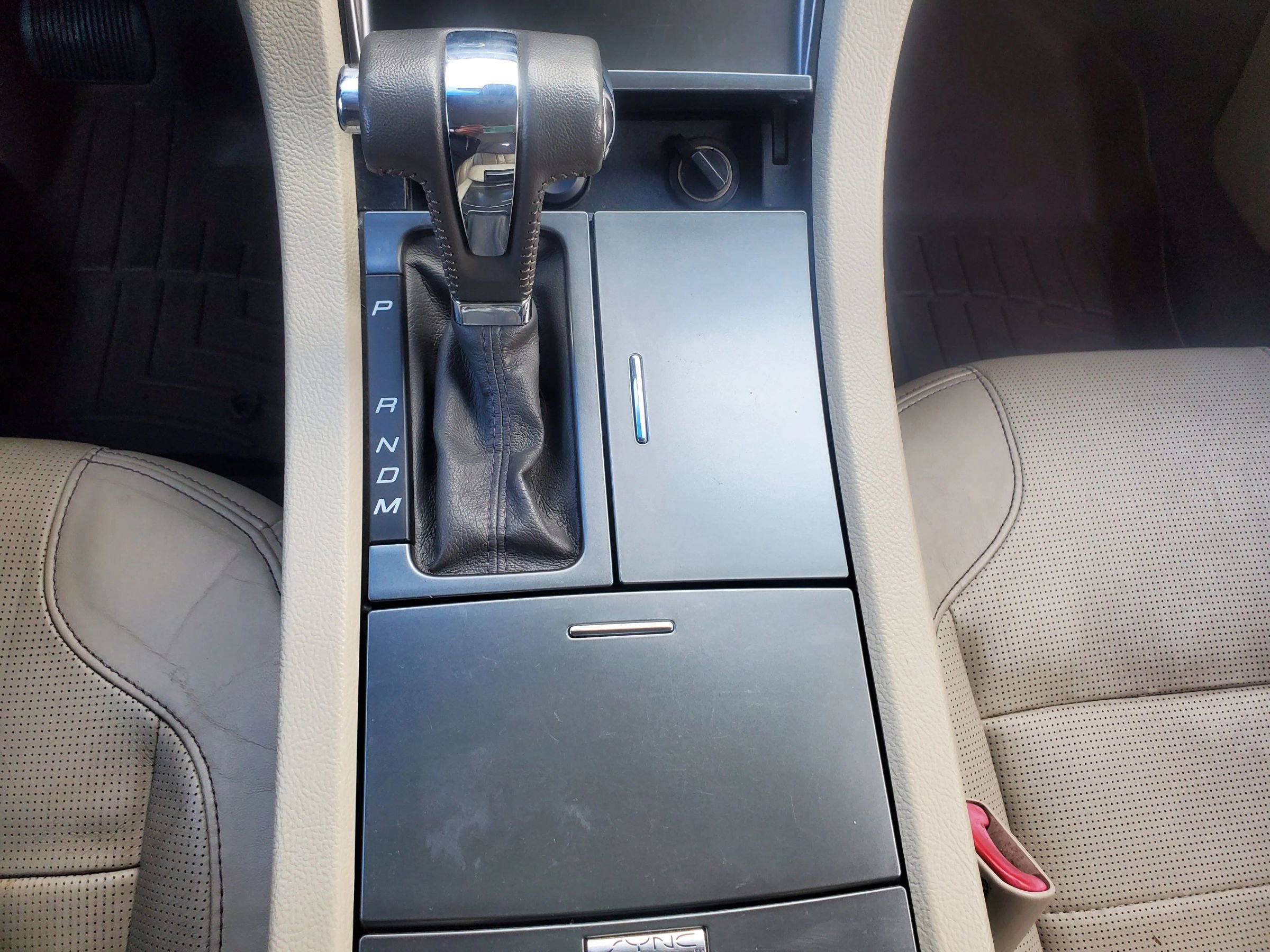 Used 2011 Ford Taurus Limited w/ 303A Rapid Spec Order Code image 40