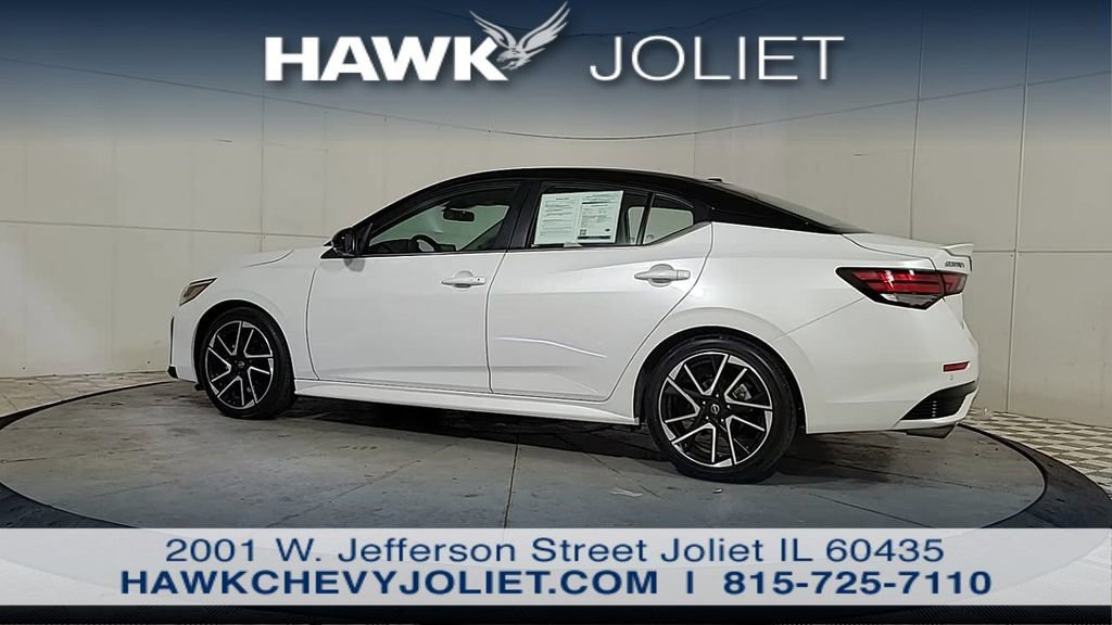 Used 2025 Nissan Sentra SR w/ SR Premium Package image 4