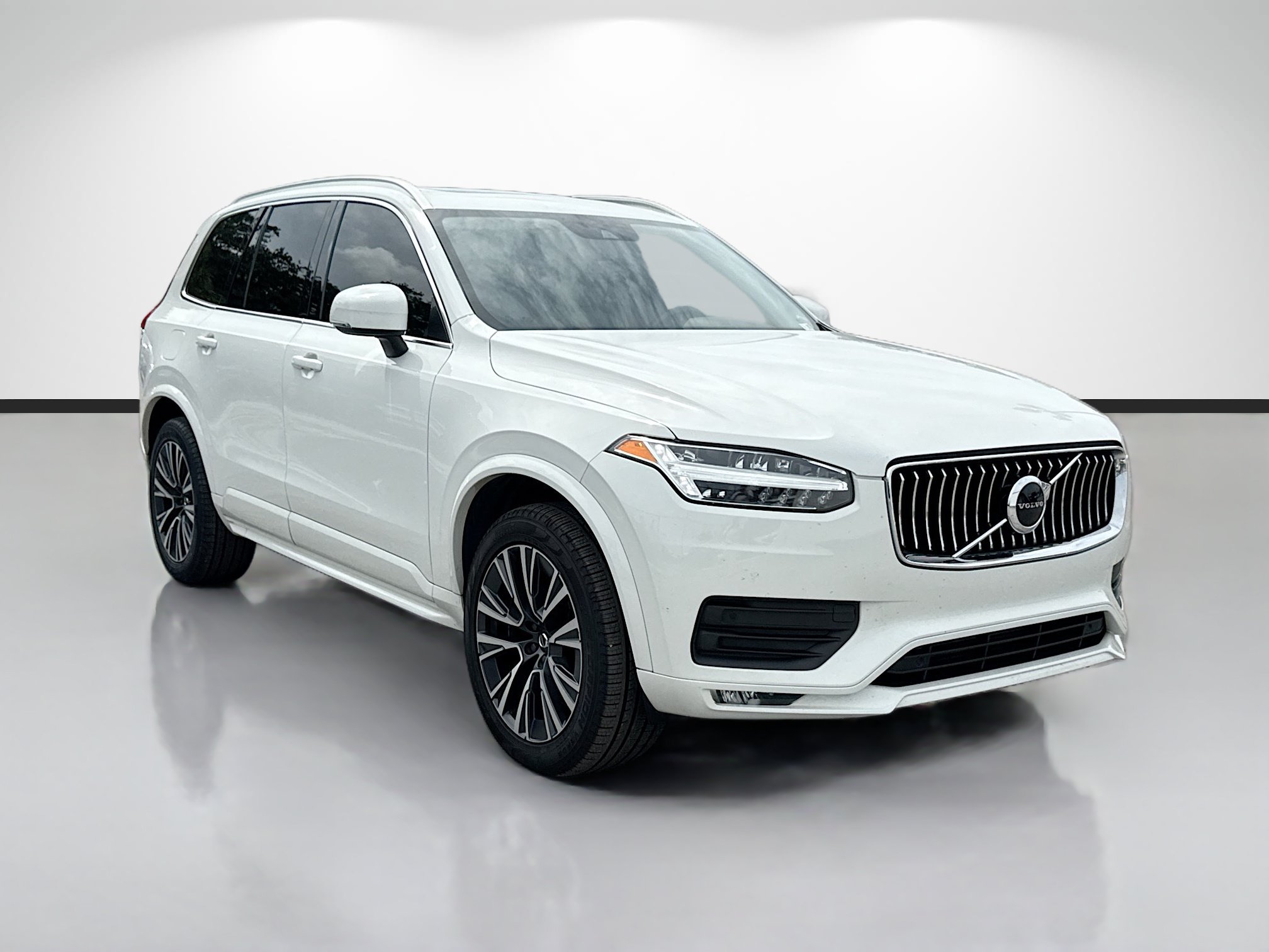 Used 2022 Volvo XC90 T5 Momentum w/ Protection Package Premier