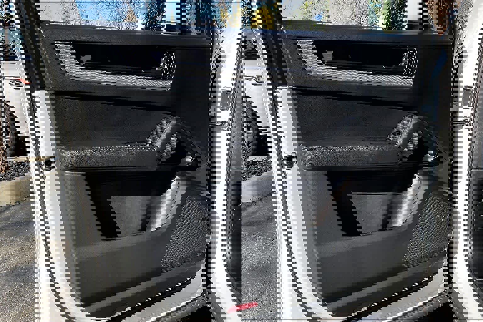 Used 2024 Porsche Cayenne image 24