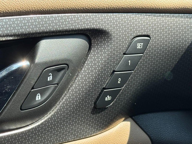 Used 2023 Chevrolet Traverse Premier w/ LPO, Floor Liner Package AWD/4WD image 17