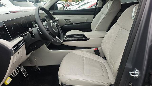 Certified 2025 Hyundai Tucson Limited image 5